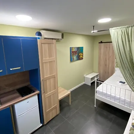 Nirvana's Compact Studio *